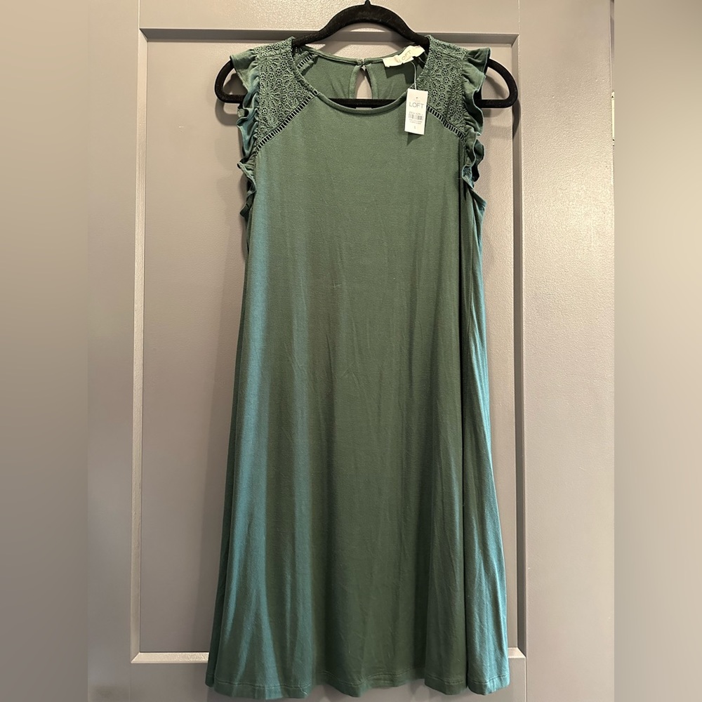 Loft flutter sleeve emerald green swing dress